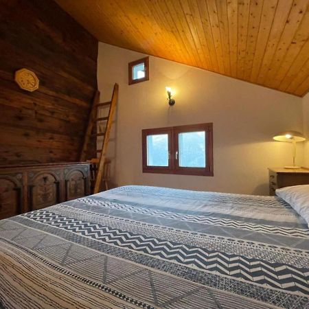 Ferienwohnung Santorini By Quokka 360 - Blue Curtains In The Alps Anzonico Exterior foto