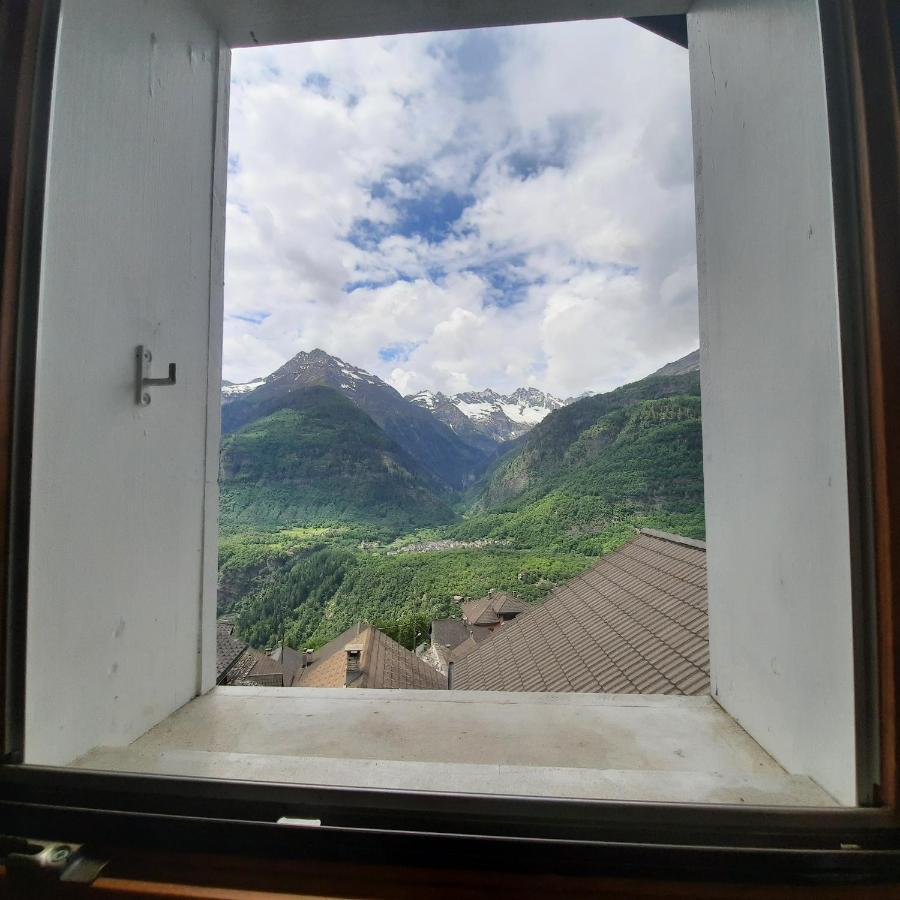 Ferienwohnung Santorini By Quokka 360 - Blue Curtains In The Alps Anzonico Exterior foto