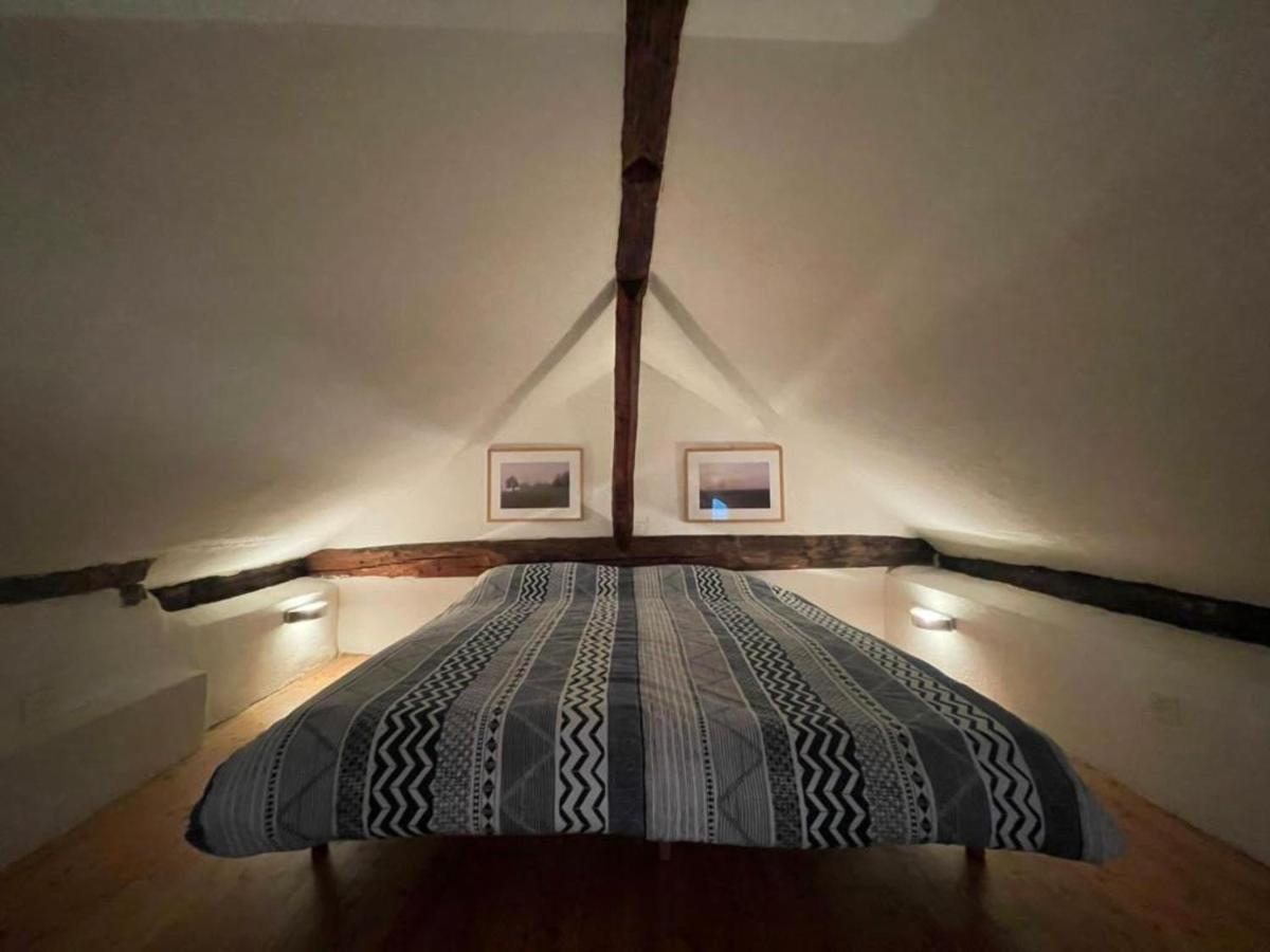 Ferienwohnung Santorini By Quokka 360 - Blue Curtains In The Alps Anzonico Exterior foto